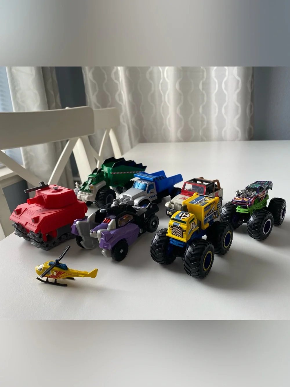 Vehicle toy lot